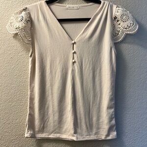 Active USA Cream Fitted Cap Sleeve Blouse